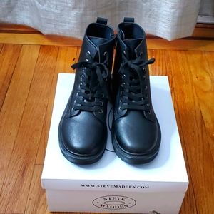 Steve Madden Black leather combat boots